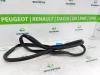Peugeot 108 1.0 12V VVT-i Deurrubber 4Deurs links-voor
