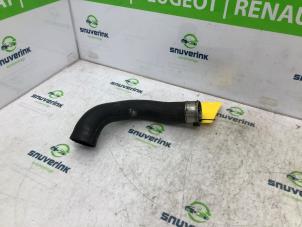 Gebruikte Intercooler Slang Dacia Logan MCV II/Sandero Wagon (7S) 0.9 TCE 12V Prijs € 31,49 Margeregeling aangeboden door Snuverink Autodemontage