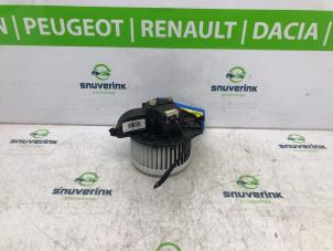 Gebruikte Chaufage Ventilatiemotor Peugeot Partner (GC/GF/GG/GJ/GK) 1.6 HDI 75 Phase 1 Prijs € 54,45 Inclusief btw aangeboden door Snuverink Autodemontage