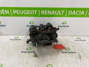 Gebruikte Inlaatspruitstuk Citroen C1 1.0 12V VVT-i Prijs € 67,50 Margeregeling aangeboden door Snuverink Autodemontage