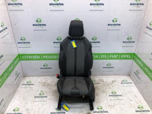 Gebruikte Stoel links Peugeot 3008 II (M4/MC/MJ/MR) 1.2 12V e-THP PureTech 130 Prijs op aanvraag aangeboden door Snuverink Autodemontage