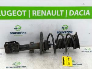 Gebruikte Mac Phersonpoot links-voor Renault Clio IV Estate/Grandtour (7R) 0.9 Energy TCE 12V Prijs € 40,00 Margeregeling aangeboden door Snuverink Autodemontage