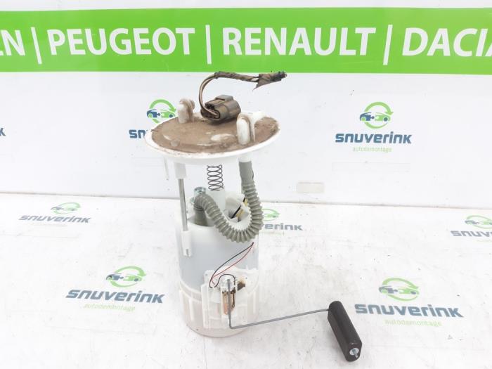 Gebruikte Tank element Pomp Dacia Lodgy (JS/SD0J) 1.6 Sce 100 16V Prijs € 63,00 Margeregeling aangeboden door Snuverink Autodemontage