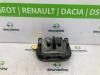 Renault Master IV (MA/MB/MC/MD/MH/MF/MG/MH) 2.3 dCi 150 16V Remklauw (Tang) links-voor