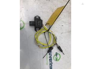 Gebruikte Uitlaat temperatuursensor Renault Master III (MA/MB/MC/MD/MH/MF/MG/MH) 2.3 dCi 150 16V Prijs € 60,50 Inclusief btw aangeboden door Snuverink Autodemontage