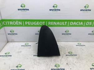Gebruikte Airbag rechts (Dashboard) Renault Twingo II (CN) 1.2 16V Prijs € 100,00 Margeregeling aangeboden door Snuverink Autodemontage