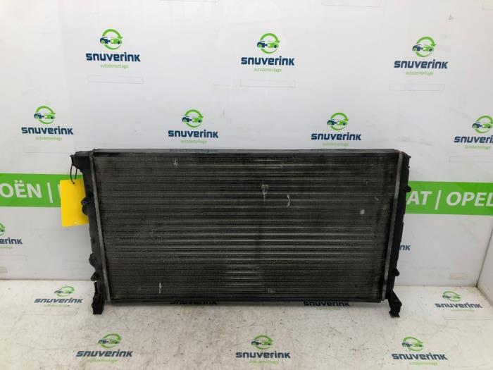 Gebruikte Radiateur Renault Master II (FD/HD) 2.5 dCi 120 FAP Prijs € 69,42 Inclusief btw aangeboden door Snuverink Autodemontage