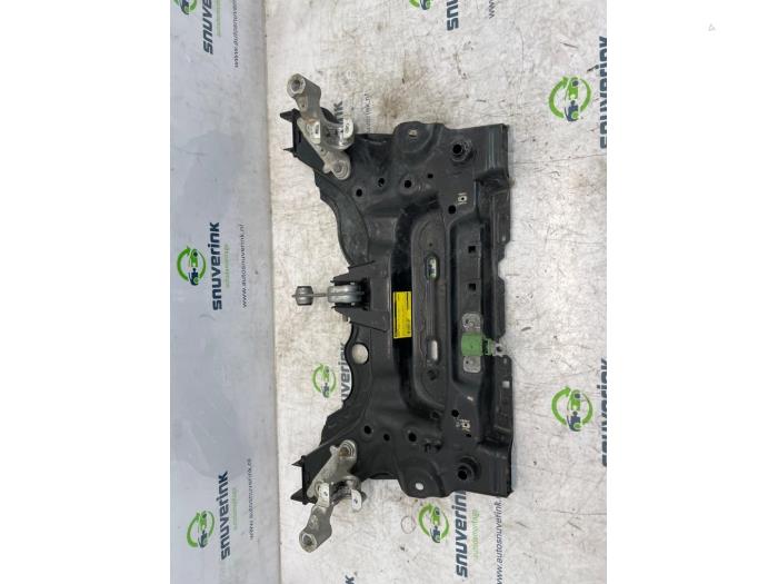 Gebruikte Subframe Renault Megane IV Estate (RFBK) 1.6 GT Energy TCE 205 EDC Prijs € 85,00 Margeregeling aangeboden door Snuverink Autodemontage
