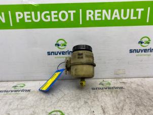 Gebruikte Stuurbekrachtiging Olie Reservoir Peugeot Boxer (244) 2.0 HDi Prijs op aanvraag aangeboden door Snuverink Autodemontage