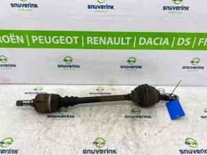 Gebruikte Aandrijfas links-voor Peugeot Boxer (244) 2.0 HDi Prijs op aanvraag aangeboden door Snuverink Autodemontage