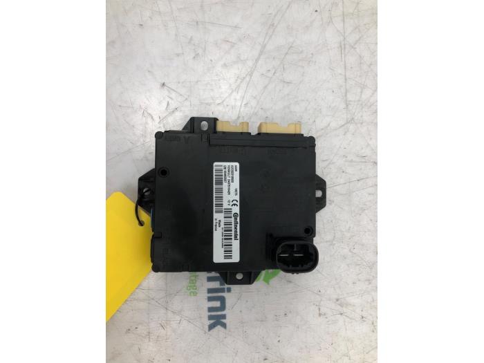 Gebruikte Computer Diversen Renault Trafic (1FL/2FL/3FL/4FL) 2.0 dCi 16V 120 Prijs € 138,85 Inclusief btw aangeboden door Snuverink Autodemontage