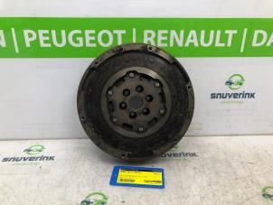 Gebruikte Vliegwiel Peugeot 308 SW (L4/L9/LC/LJ/LR) 1.6 BlueHDi 120 Prijs € 100,00 Margeregeling aangeboden door Snuverink Autodemontage