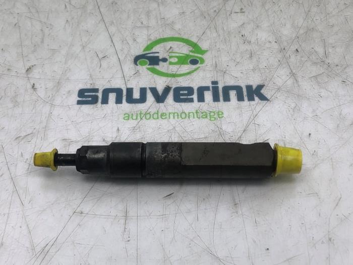 Verstuiver (diesel) van een Volkswagen LT II 2.5 TDi LWB 2003