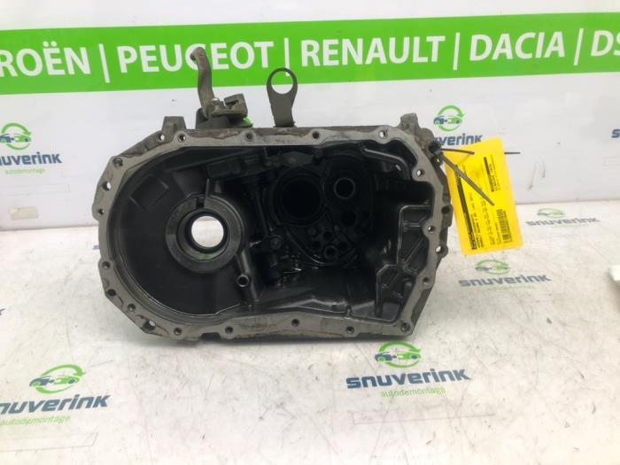 Gebruikte Versnellingsbakhuis Renault Megane III Grandtour (KZ) 1.5 dCi 90 Prijs € 90,00 Margeregeling aangeboden door Snuverink Autodemontage