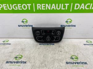 Gebruikte Chaufage Bedieningspaneel Jeep Compass II (MP) 1.4 Multi Air2 16V 4x4 Prijs € 163,33 Inclusief btw aangeboden door Snuverink Autodemontage