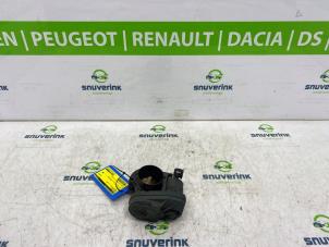Gebruikte Gasklephuis Peugeot 207/207+ (WA/WC/WM) 1.6 16V Prijs € 115,00 Margeregeling aangeboden door Snuverink Autodemontage