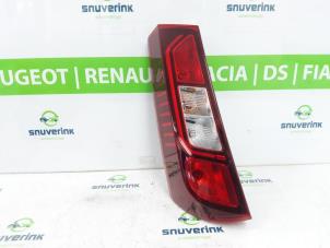 Gebruikte Achterlicht links Renault Express 1.5 dCi 75 Prijs op aanvraag aangeboden door Snuverink Autodemontage