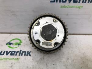 Gebruikte Nokkenas Tandwiel Citroen C4 Picasso (UD/UE/UF) 2.0 16V Autom. Prijs € 76,50 Margeregeling aangeboden door Snuverink Autodemontage