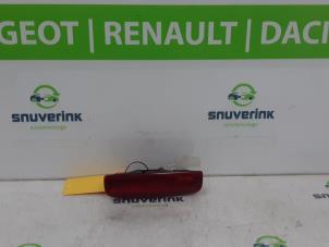Gebruikte Extra Remlicht midden Renault Express 1.5 dCi 75 Prijs € 36,30 Inclusief btw aangeboden door Snuverink Autodemontage
