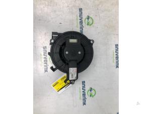 Gebruikte Aanjager Iveco New Daily VI 35C17, 35S17, 40C17, 50C17, 65C17, 70C17 Prijs € 76,22 Inclusief btw aangeboden door Snuverink Autodemontage