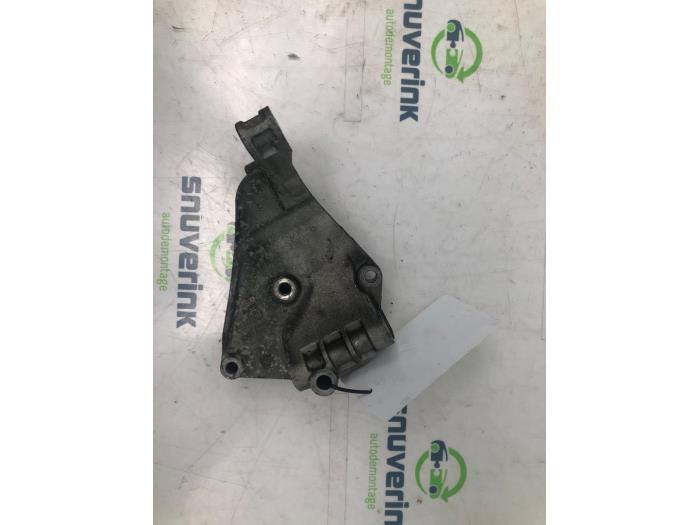 Gebruikte Motorsteun Iveco New Daily VI 35C17, 35S17, 40C17, 50C17, 65C17, 70C17 Prijs € 30,25 Inclusief btw aangeboden door Snuverink Autodemontage