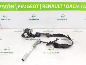 Gebruikte Veiligheidsgordel links-voor Renault Arkana (RJLL) 1.6 E-Tech 145 16V Prijs € 220,00 Margeregeling aangeboden door Snuverink Autodemontage