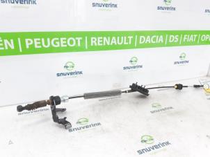 Gebruikte Schakelkabel Versnellingsbak Renault Arkana (RJLL) 1.6 E-Tech 145 16V Prijs € 80,00 Margeregeling aangeboden door Snuverink Autodemontage