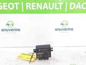 Gebruikte Module Trekhaak Renault Arkana (RJLL) 1.6 E-Tech 145 16V Prijs op aanvraag aangeboden door Snuverink Autodemontage