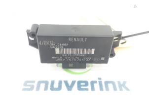 Gebruikte Module PDC Renault Arkana (RJLL) 1.6 E-Tech 145 16V Prijs € 30,00 Margeregeling aangeboden door Snuverink Autodemontage