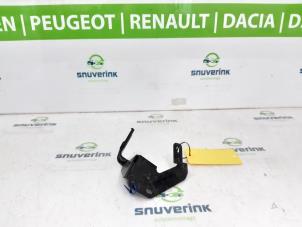 Gebruikte Steun (diversen) Renault Arkana (RJLL) 1.6 E-Tech 145 16V Prijs op aanvraag aangeboden door Snuverink Autodemontage