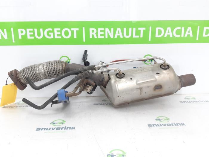 Gebruikte Roetfilter Renault Arkana (RJLL) 1.6 E-Tech 145 16V Prijs € 403,73 Margeregeling aangeboden door Snuverink Autodemontage