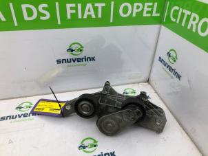 Gebruikte Dynamosteun boven Fiat 500 (312) 0.9 TwinAir 85 Prijs € 34,98 Margeregeling aangeboden door Snuverink Autodemontage