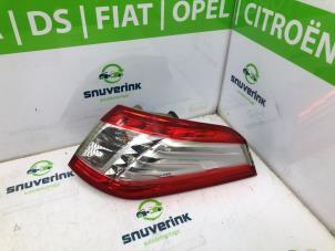 Gebruikte Achterlicht rechts Peugeot 508 SW (8E/8U) 1.6 THP 16V Prijs € 119,00 Margeregeling aangeboden door Snuverink Autodemontage