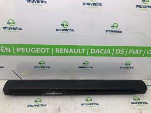 Gebruikte Bagagenet Peugeot 508 SW (8E/8U) 1.6 THP 16V Prijs € 50,00 Margeregeling aangeboden door Snuverink Autodemontage