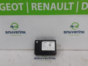 Gebruikte Module Navigatie Renault Kadjar (RFEH) 1.3 TCE 140 FAP 16V Prijs op aanvraag aangeboden door Snuverink Autodemontage