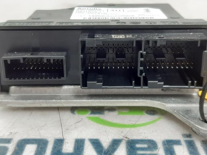 Airbag Module van een Renault Kadjar (RFEH) 1.3 TCE 140 FAP 16V 2019