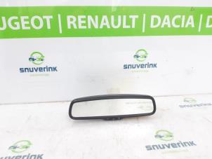 Gebruikte Spiegel binnen Renault Kadjar (RFEH) 1.3 TCE 140 FAP 16V Prijs op aanvraag aangeboden door Snuverink Autodemontage