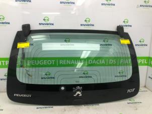 Gebruikte Achterruit Peugeot 107 1.0 12V Prijs € 40,00 Margeregeling aangeboden door Snuverink Autodemontage