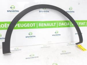 Gebruikte Spatbordverbreder Renault Kadjar (RFEH) 1.3 TCE 140 FAP 16V Prijs op aanvraag aangeboden door Snuverink Autodemontage