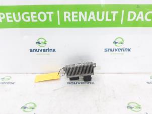 Gebruikte Voorgloei Relais Renault Trafic (1FL/2FL/3FL/4FL) 1.6 dCi 90 Prijs € 36,30 Inclusief btw aangeboden door Snuverink Autodemontage