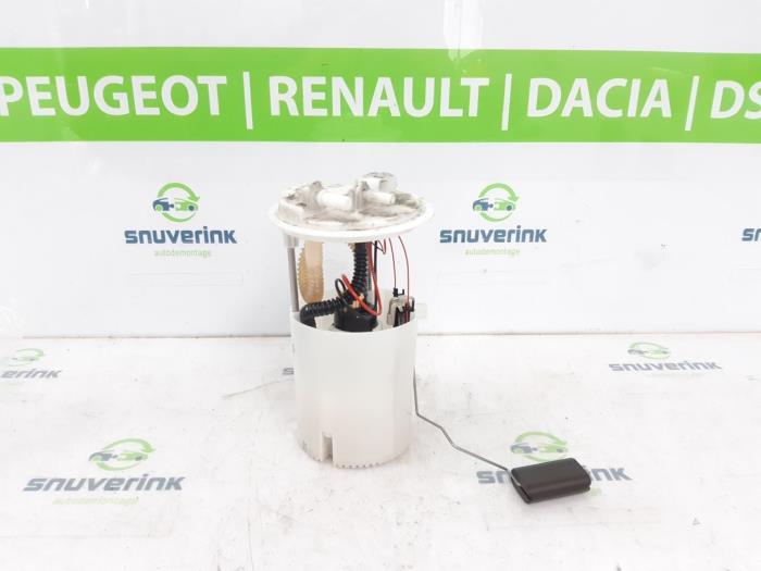 Gebruikte Tank element Pomp Renault Trafic (1FL/2FL/3FL/4FL) 1.6 dCi 90 Prijs € 70,79 Inclusief btw aangeboden door Snuverink Autodemontage