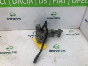 Gebruikte Steun (diversen) Renault Trafic (1FL/2FL/3FL/4FL) 2.0 dCi 16V 120 Prijs € 54,45 Inclusief btw aangeboden door Snuverink Autodemontage