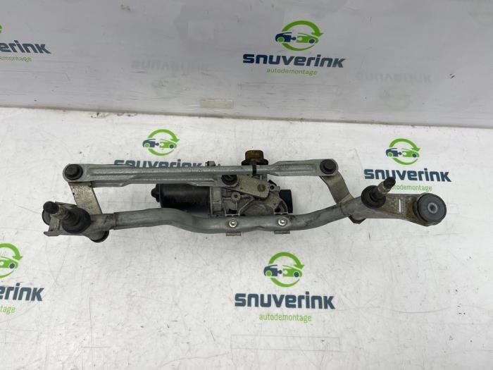 Ruitenwismotor+Mechaniek van een Renault Clio IV Estate/Grandtour (7R) 1.5 Energy dCi 90 FAP 2015