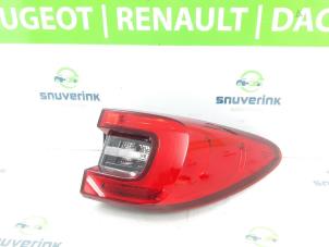 Gebruikte Achterlicht rechts Renault Kadjar (RFEH) 1.2 Energy TCE 130 Prijs € 254,10 Inclusief btw aangeboden door Snuverink Autodemontage