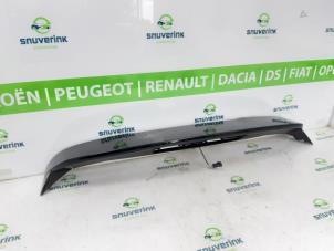 Gebruikte Spoiler Peugeot 208 II (UB/UH/UP) e-208 Prijs op aanvraag aangeboden door Snuverink Autodemontage