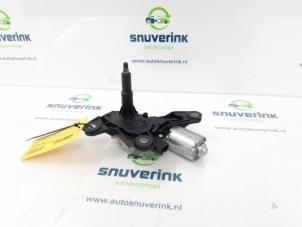Gebruikte Motor Ruitenwisser achter Renault Captur II (RJB) 1.6 E-Tech 160 Prijs € 25,00 Margeregeling aangeboden door Snuverink Autodemontage
