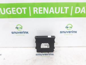 Gebruikte Computer Diversen Renault Captur II (RJB) 1.6 E-Tech 160 Prijs € 81,00 Margeregeling aangeboden door Snuverink Autodemontage