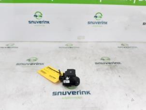 Gebruikte Handrem schakelaar Renault Megane E-Tech (RCB) 60 kWh Prijs € 38,12 Inclusief btw aangeboden door Snuverink Autodemontage