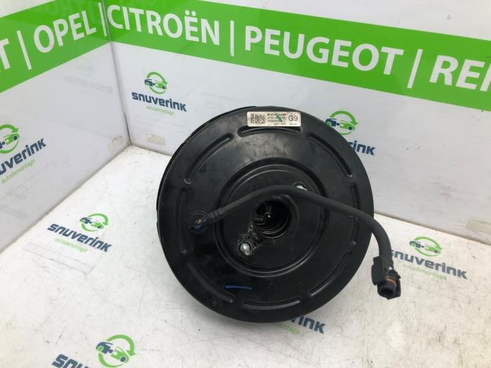 Gebruikte Rembekrachtiger Renault Trafic (1FL/2FL/3FL/4FL) 1.6 dCi 90 Prijs € 90,75 Inclusief btw aangeboden door Snuverink Autodemontage