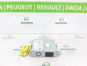 Gebruikte Radio Renault Megane E-Tech (RCBB) EV60 Prijs op aanvraag aangeboden door Snuverink Autodemontage